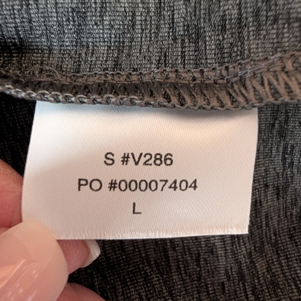 Vuori Performance Vest Mens Large Gray Full Zip Mock Neck V286 Stretch Outdoor - Picture 5 of 8